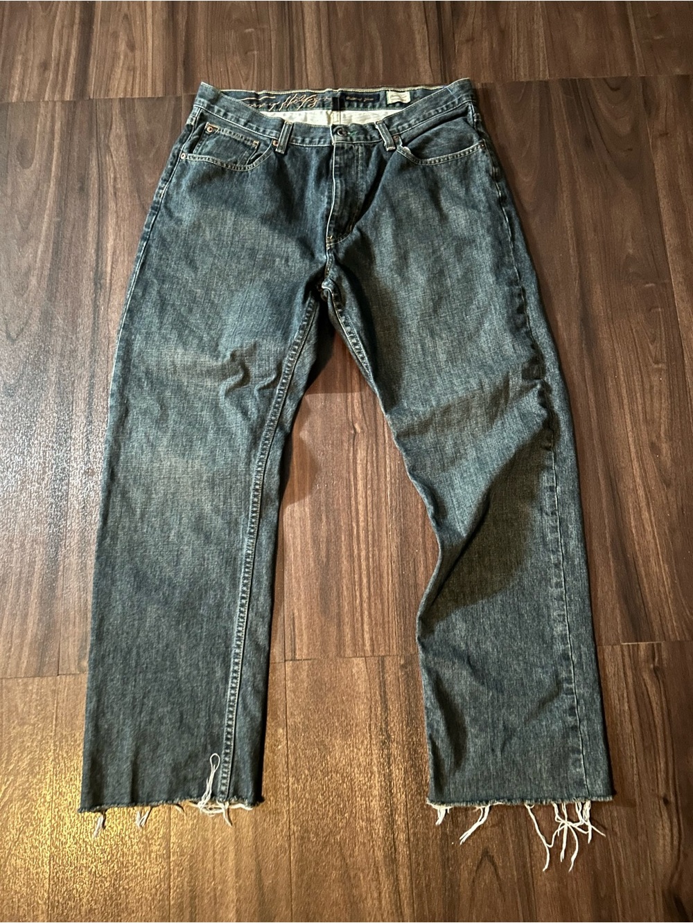 Tommy Hilfiger Carpenter-Style Jeans — Distressed Raw Hem 👖